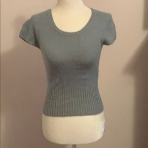 Short sleeve sweater